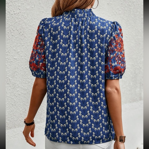 Boho floral embroidered puff sleeve blouse - Picture 3 of 5